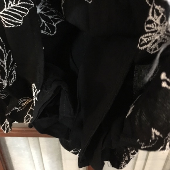 FLORAL ROMPER - Picture 7 of 7